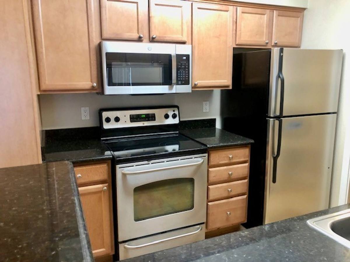 Condo for rent at 885 Halidon Way, Folsom, CA 95630