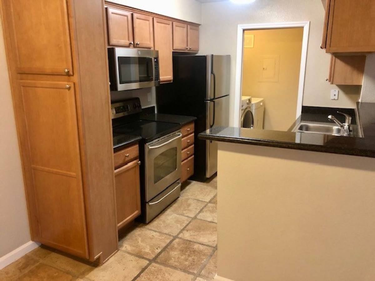 Condo for rent at 885 Halidon Way, Folsom, CA 95630