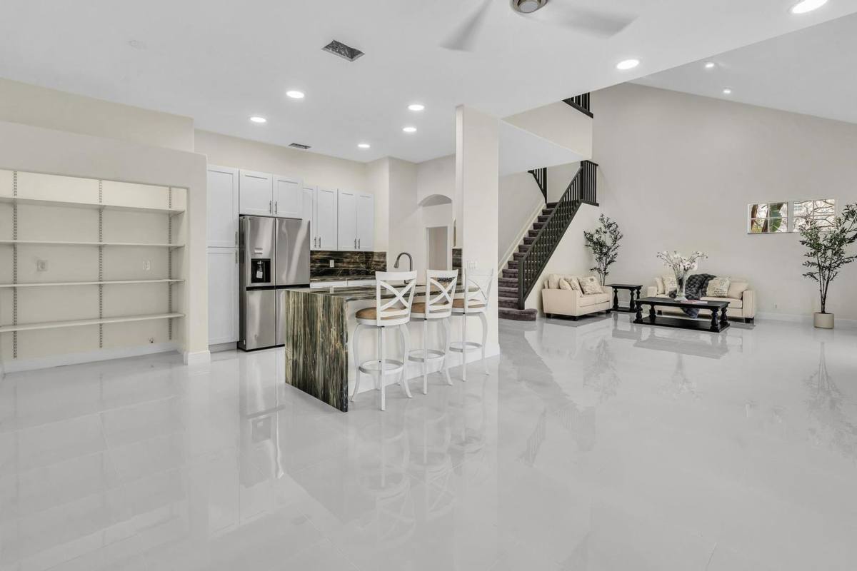 House for rent at 36 Monterey Pointe Dr, Palm Beach Gardens, FL 33418