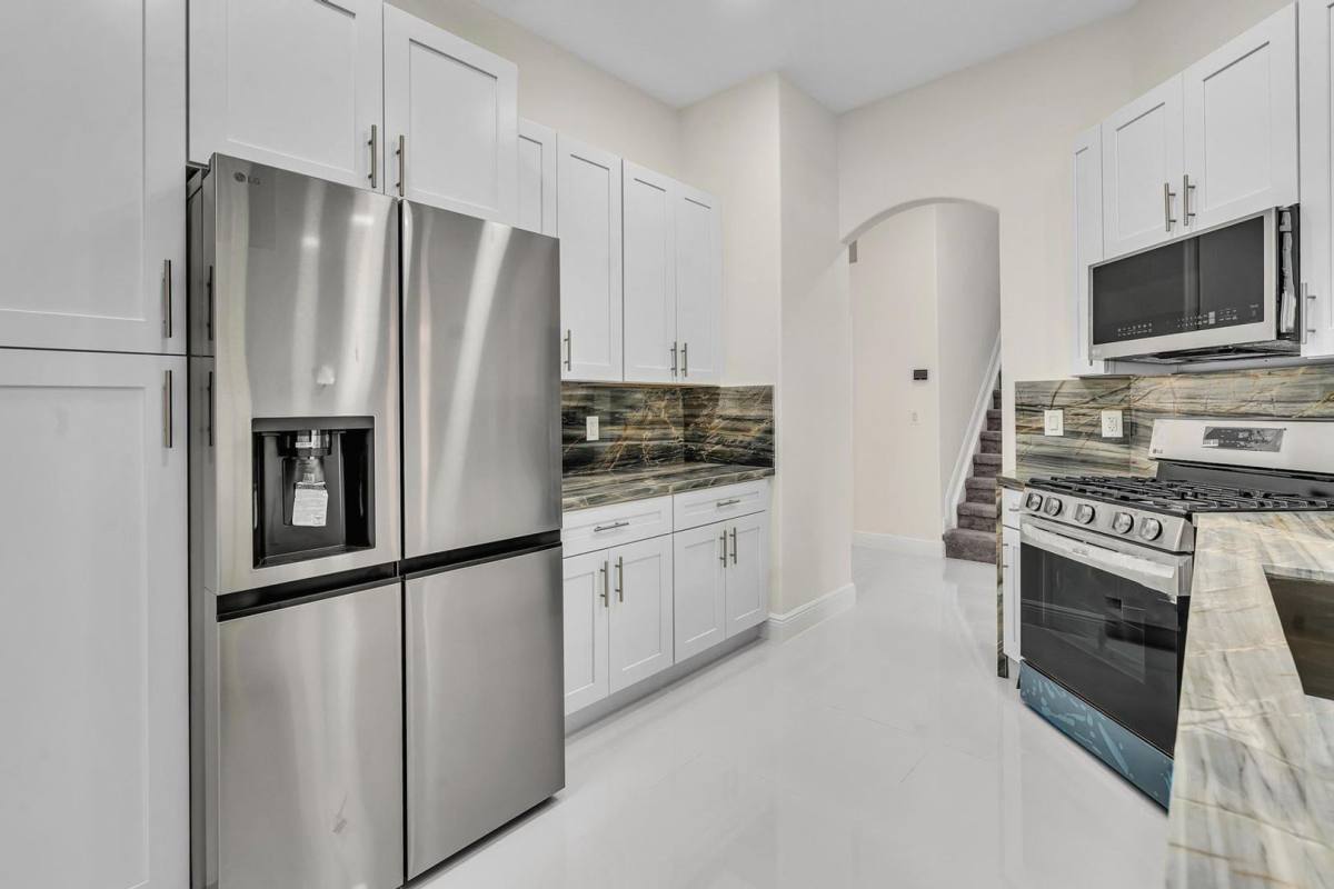 House for rent at 36 Monterey Pointe Dr, Palm Beach Gardens, FL 33418