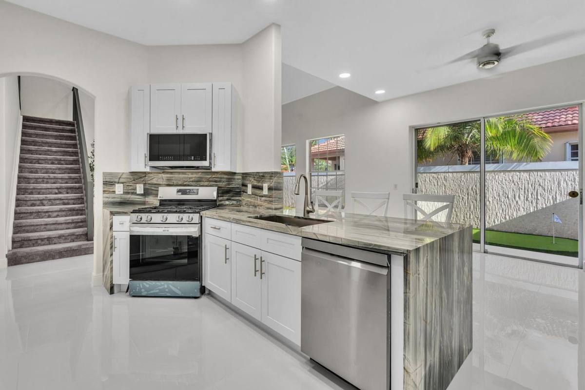 House for rent at 36 Monterey Pointe Dr, Palm Beach Gardens, FL 33418