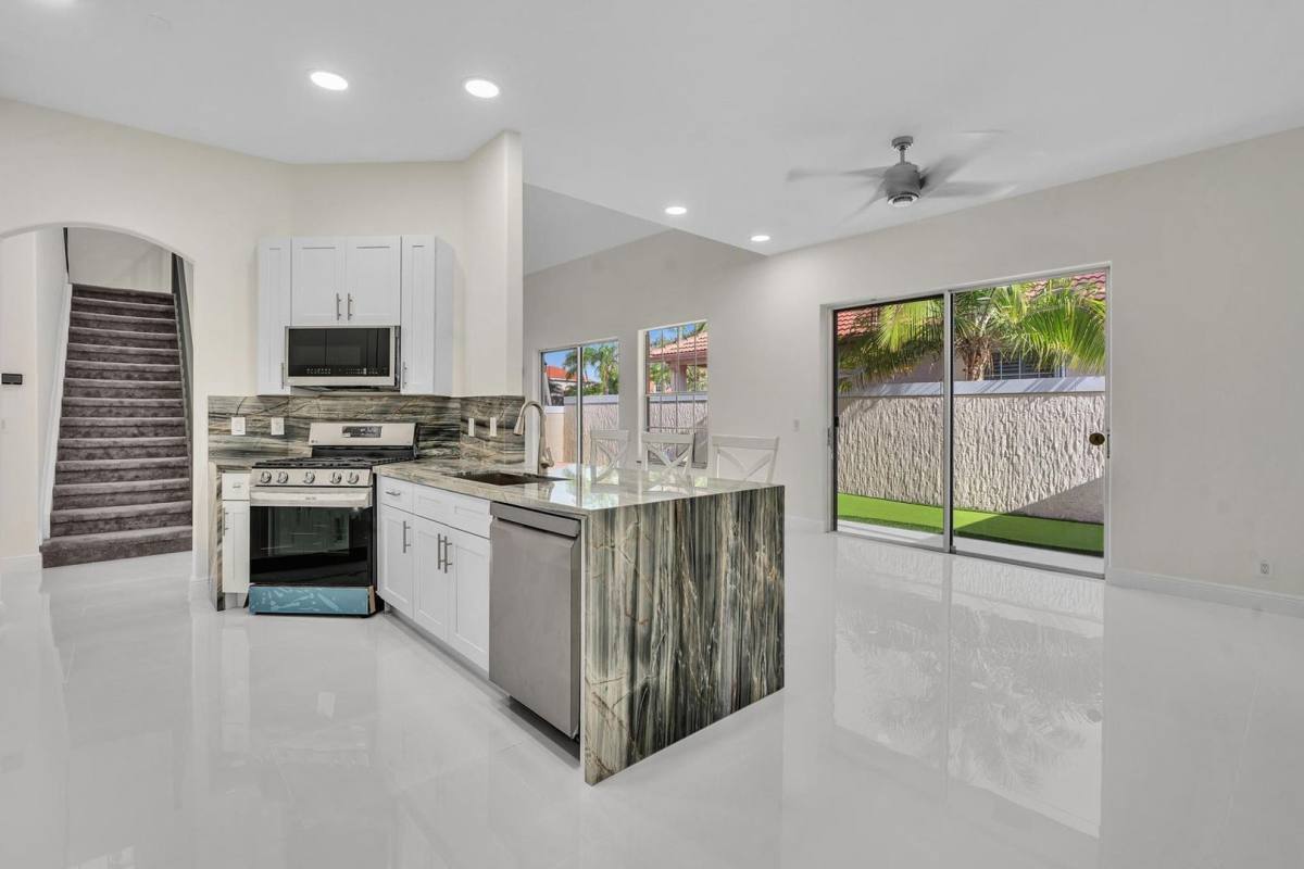 House for rent at 36 Monterey Pointe Dr, Palm Beach Gardens, FL 33418