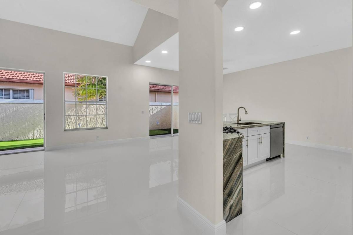 House for rent at 36 Monterey Pointe Dr, Palm Beach Gardens, FL 33418
