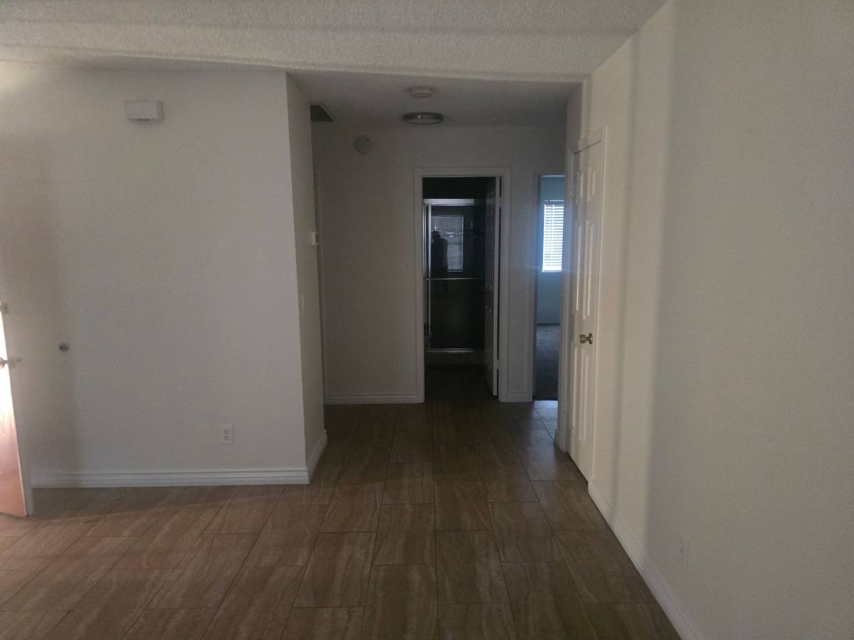 House for rent at 5576 W Rochelle Ave #32 Building, Las Vegas, NV 89103