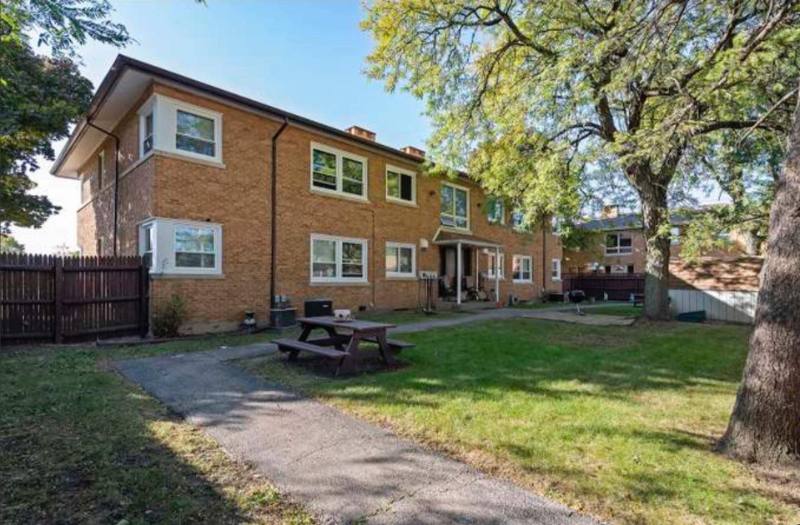 Apartment for rent at 1345 S Mannheim Rd #1N, Westchester, IL 60154