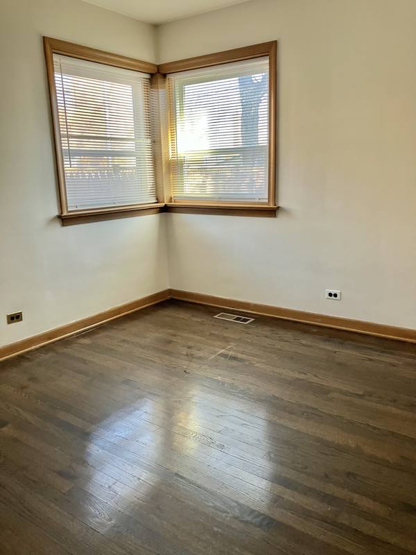 Apartment for rent at 1345 S Mannheim Rd #1N, Westchester, IL 60154