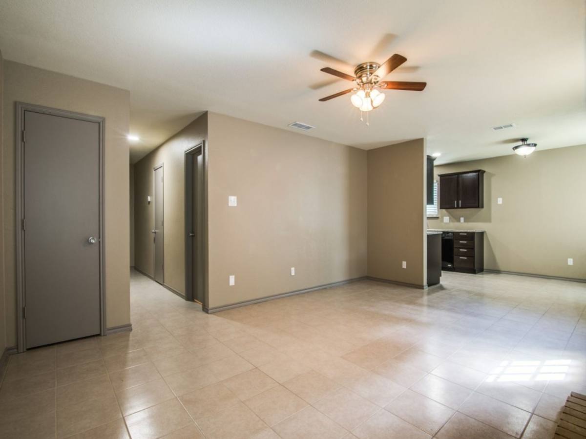 Apartment for rent at 7716-7718 Sable Lane, North Richland Hills, TX 76182