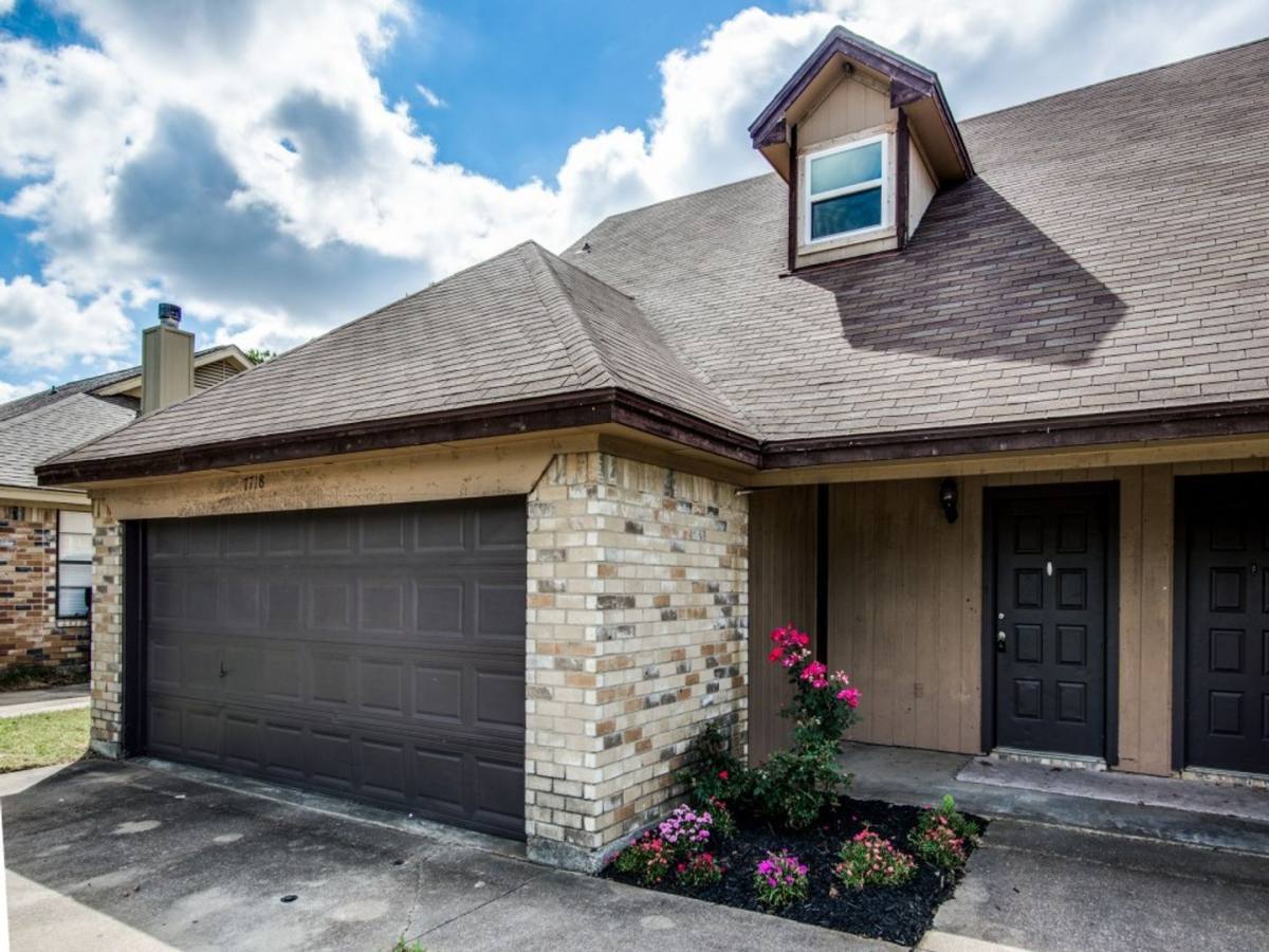 Apartment for rent at 7716-7718 Sable Lane, North Richland Hills, TX 76182
