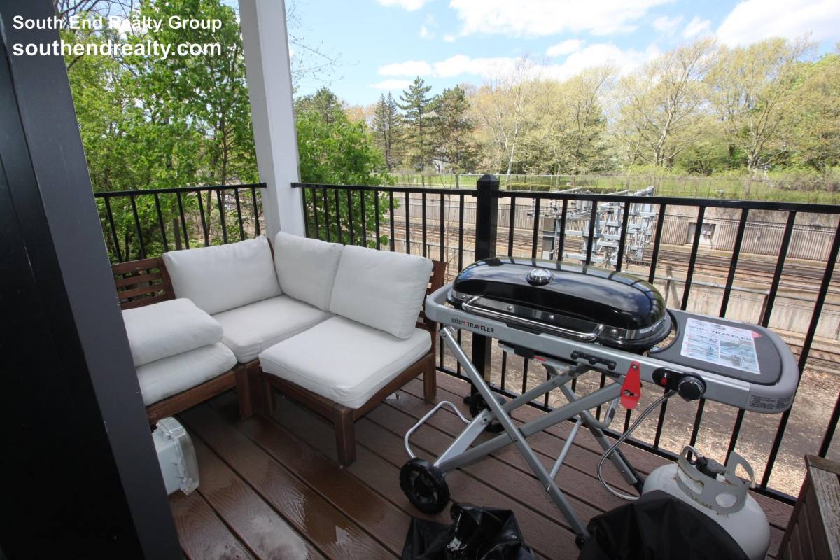 Apartment for rent at 45 Burnett #206, Jamaica Plain, MA 02130