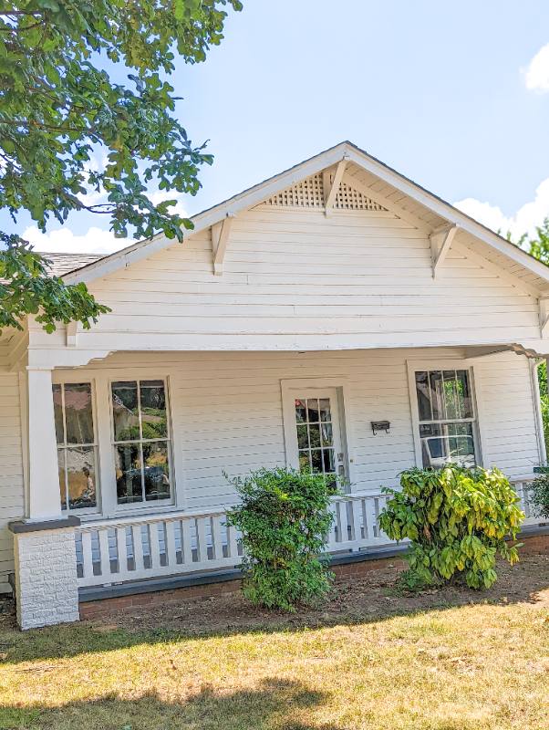 House for rent at 218 Howell St, Florence, AL 35630