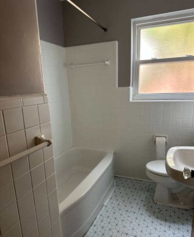 Apartment for rent at 1271 Morten Ave #1, Cincinnati, OH 45208