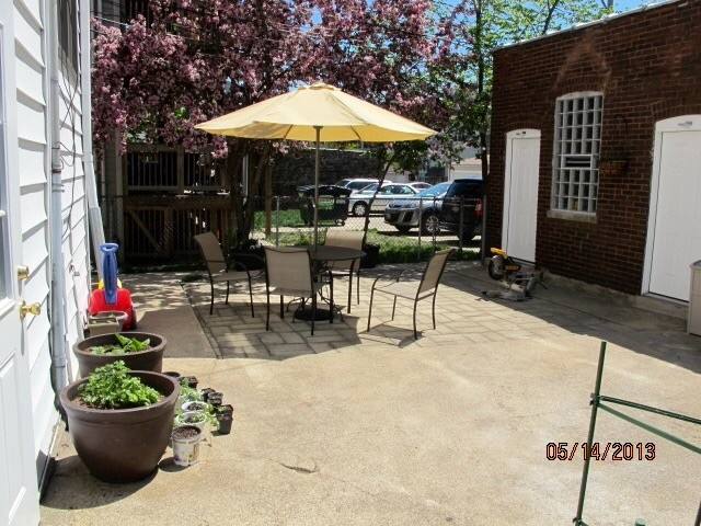 Apartment for rent at 1461 W Catalpa #1, Chicago, IL 60640