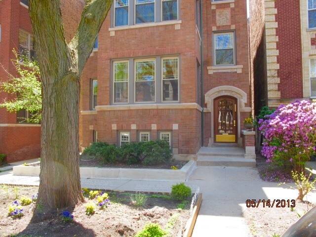 Apartment for rent at 1461 W Catalpa #1, Chicago, IL 60640