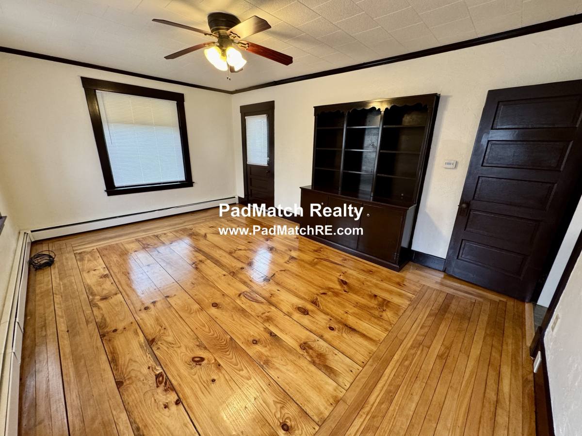 Apartment for rent at 219 Charlton St #1, Southbridge, MA 01550