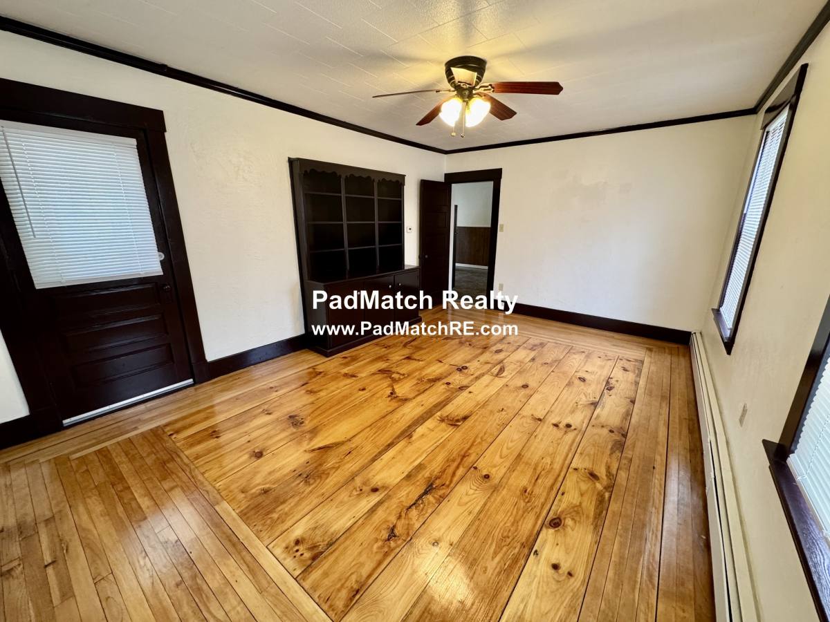 Apartment for rent at 219 Charlton St #1, Southbridge, MA 01550