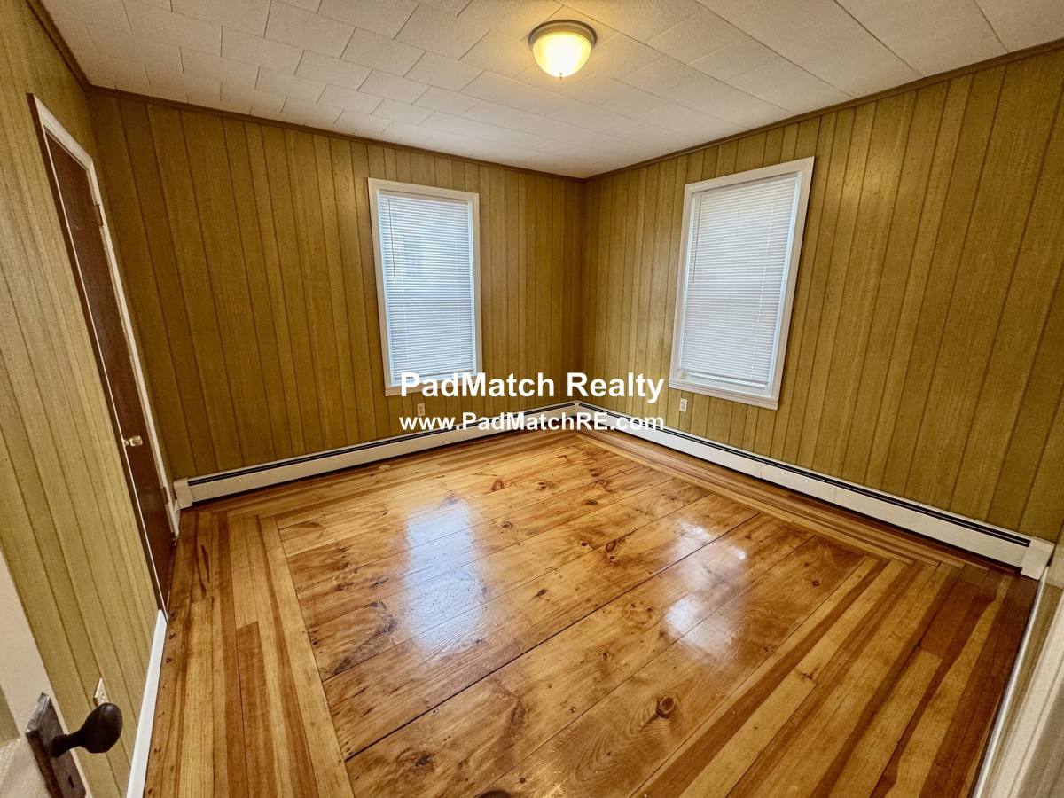 Apartment for rent at 219 Charlton St #1, Southbridge, MA 01550