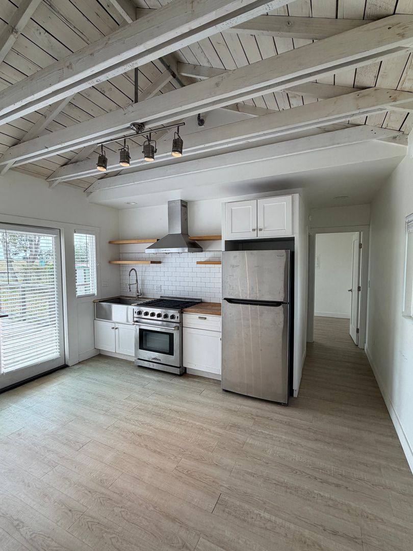 House for rent at 4253 Carpinteria Ave, Carpinteria, CA 93013