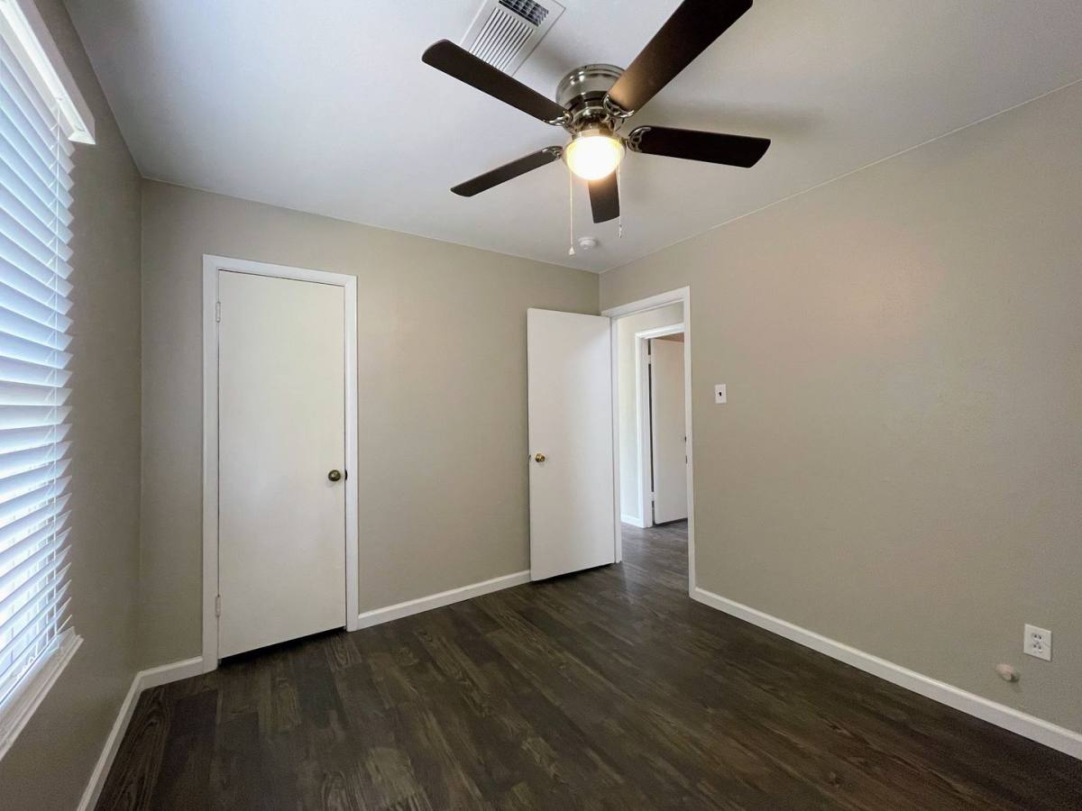 House for rent at 2109 42nd St, Snyder, TX 79549
