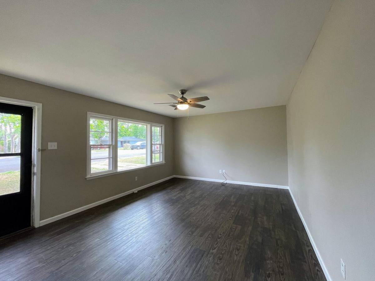 House for rent at 2109 42nd St, Snyder, TX 79549
