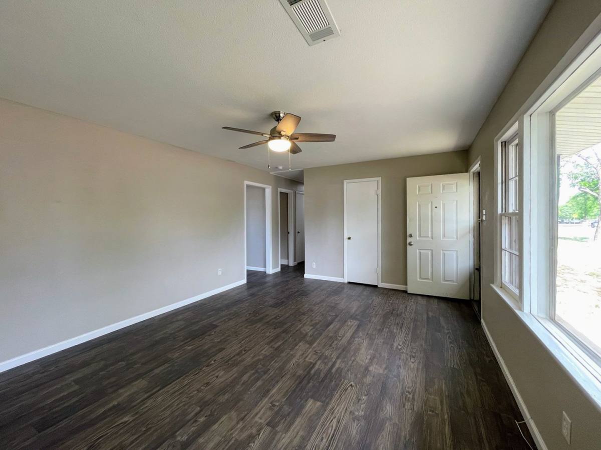 House for rent at 2109 42nd St, Snyder, TX 79549