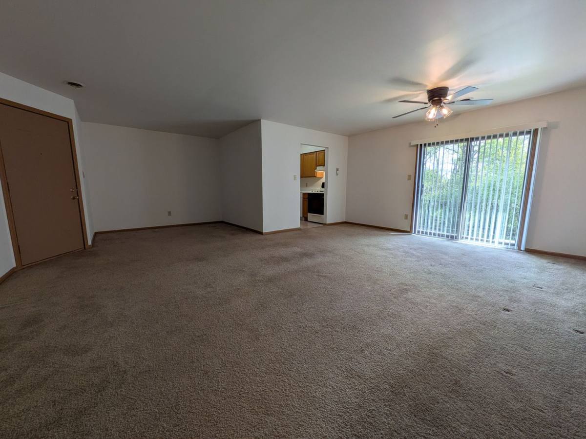 Apartment for rent at 2615 Morningside Dr, Crown Point, IN 46307