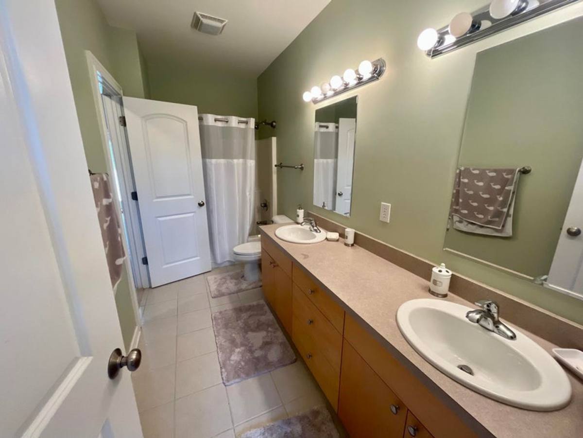 Condo for rent at 1117 Broad St #T2, Saint Joseph, MI 49085