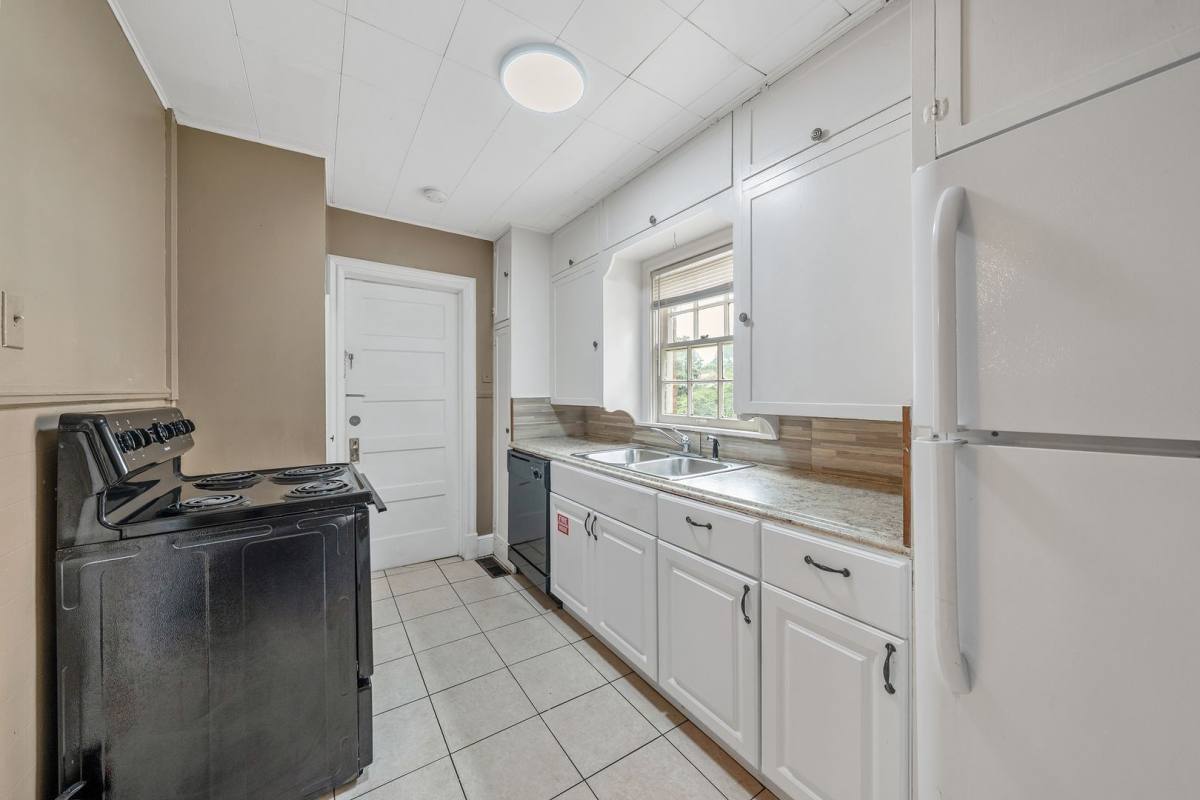Apartment for rent at 132 Rowland Place, Tyler, TX 75711