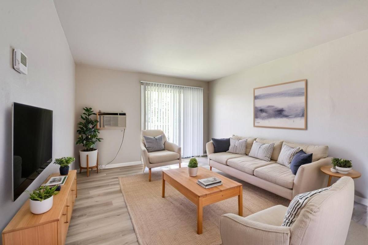 Apartment for rent at 1740- 1750 Lombard Ave, Oshkosh, WI 54902