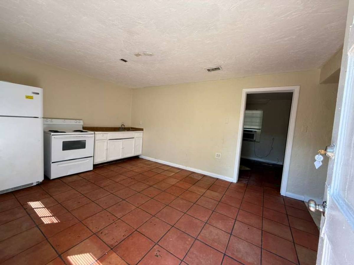 Apartment for rent at 1711 SW 4 Ave, Fort Lauderdale, FL 33315