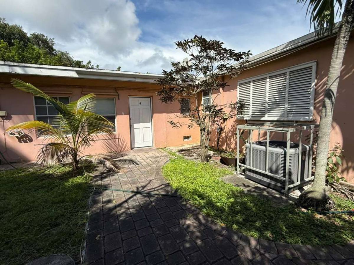 Apartment for rent at 1711 SW 4 Ave, Fort Lauderdale, FL 33315