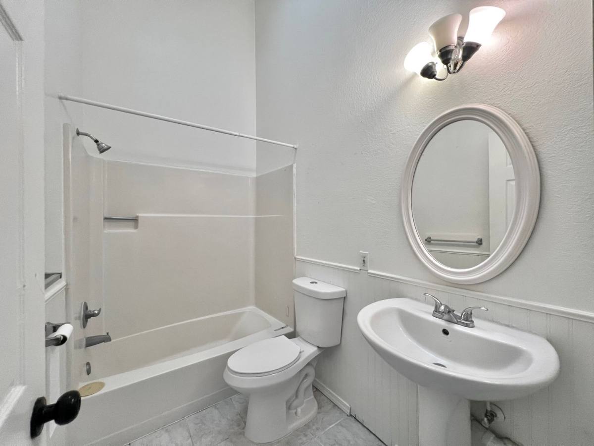 Apartment for rent at 805 S St, Hollister, CA 95023
