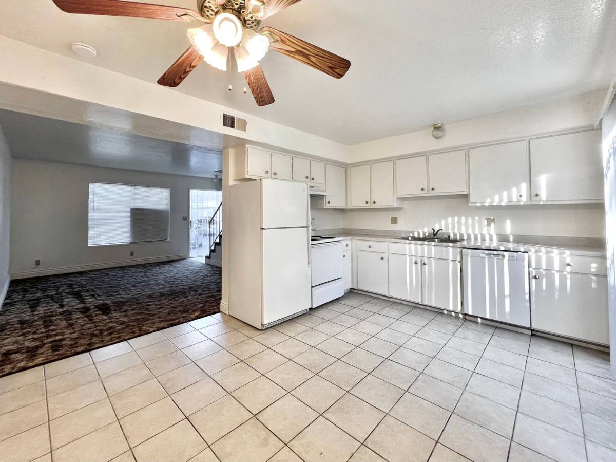 Apartment for rent at 805 S St, Hollister, CA 95023