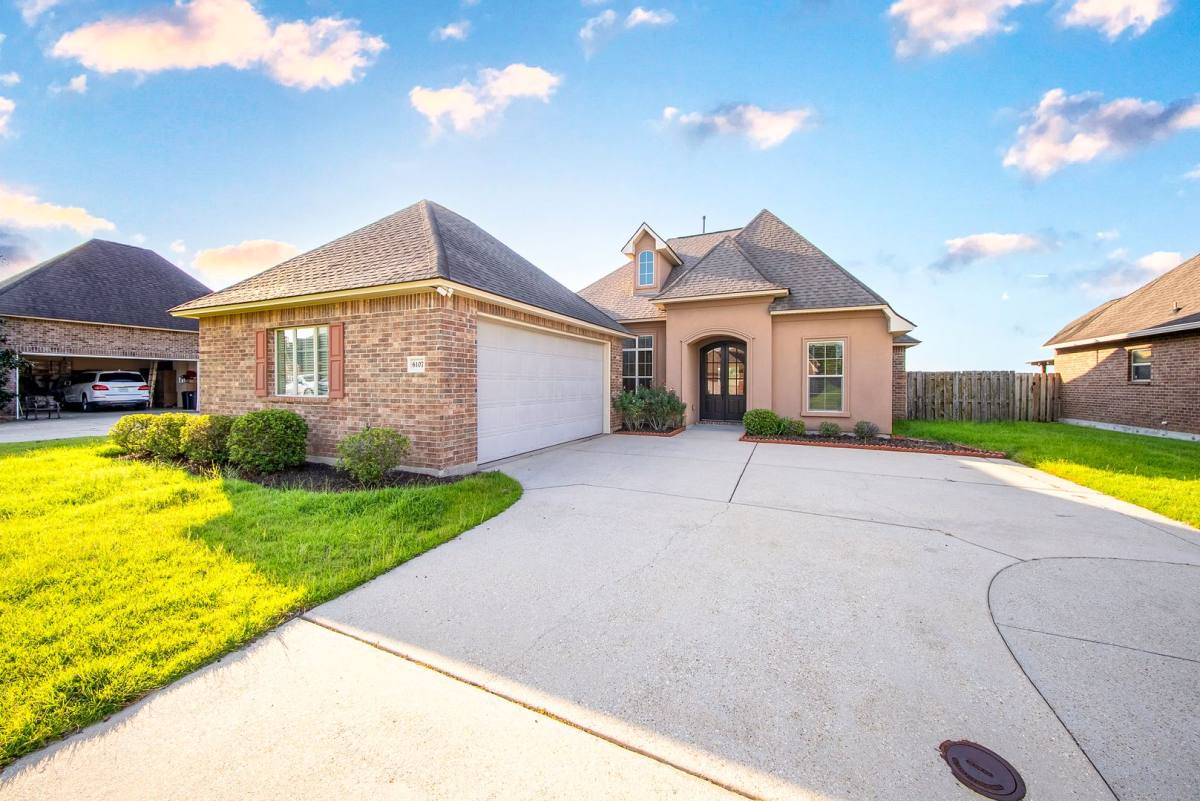 House for rent at 6107 Waterford Lane, Sorrento, LA 70778