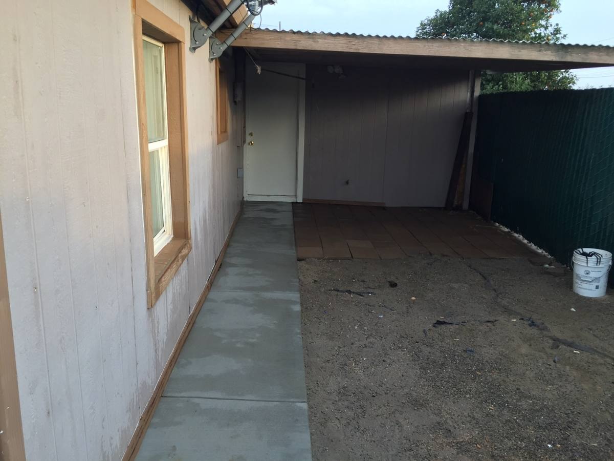 House for rent at 645 E St, Los Banos, CA 93635