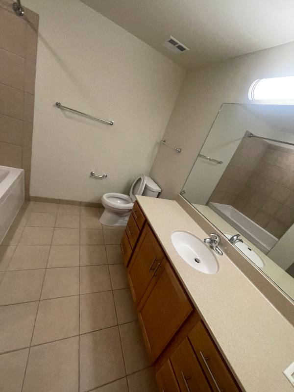 Apartment for rent at 579 W Kinzie, Chicago, IL 60654