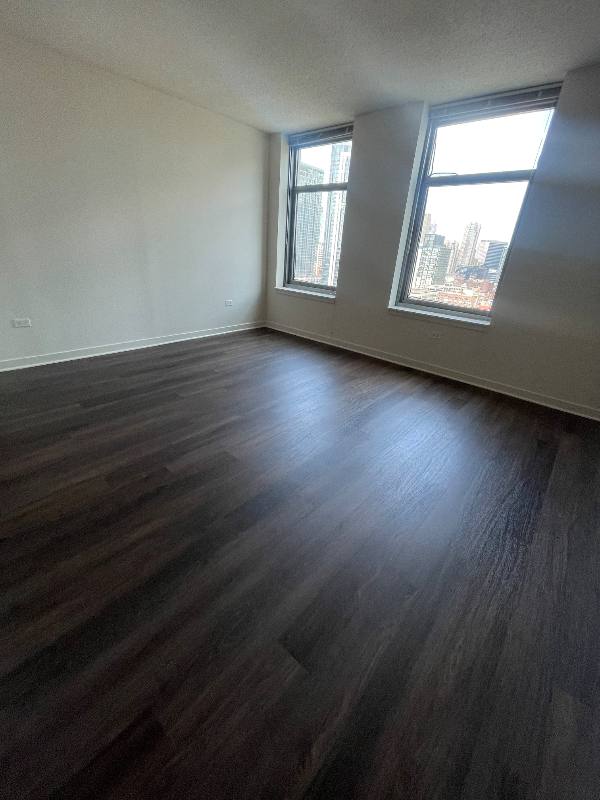 Apartment for rent at 579 W Kinzie, Chicago, IL 60654