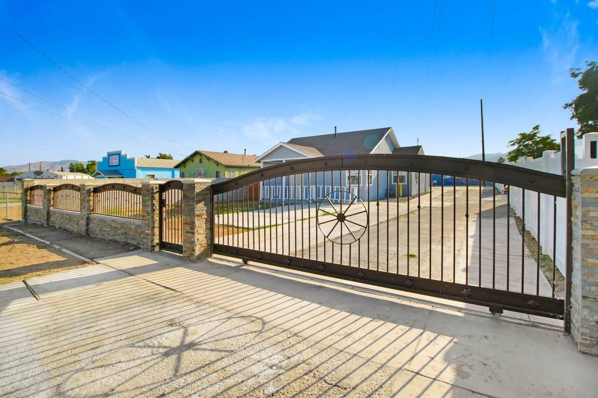Apartment for rent at 4848 Doane Ave, Riverside, CA 92505