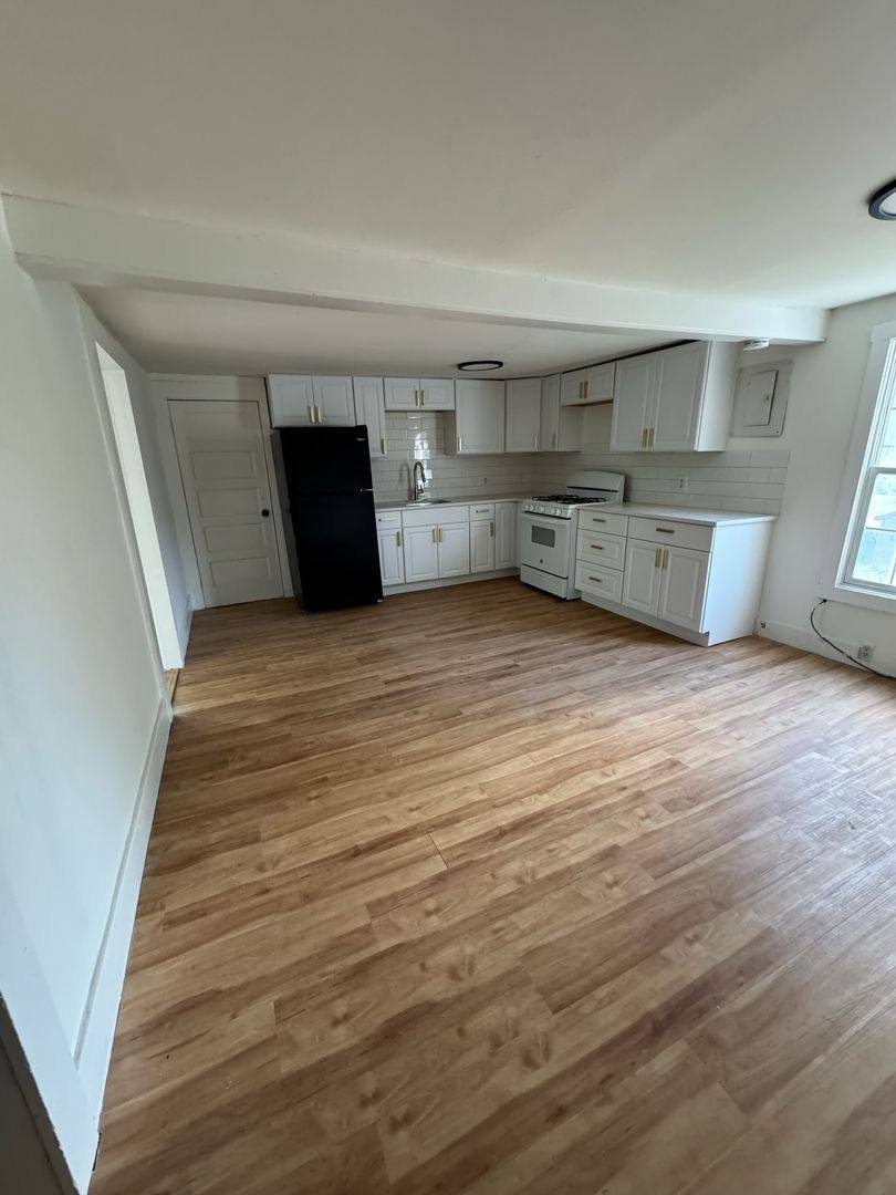Apartment for rent at 586 County Route 23, Acra, NY 12405