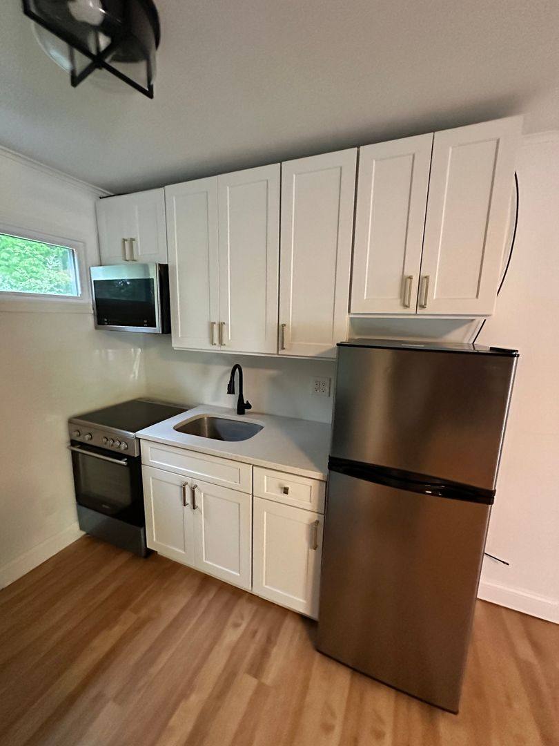 Apartment for rent at 586 County Route 23, Acra, NY 12405