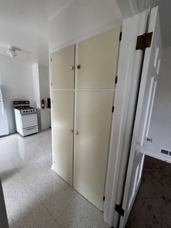 Apartment for rent at 142 Riverview Dr #3, Kalamazoo, MI 49004