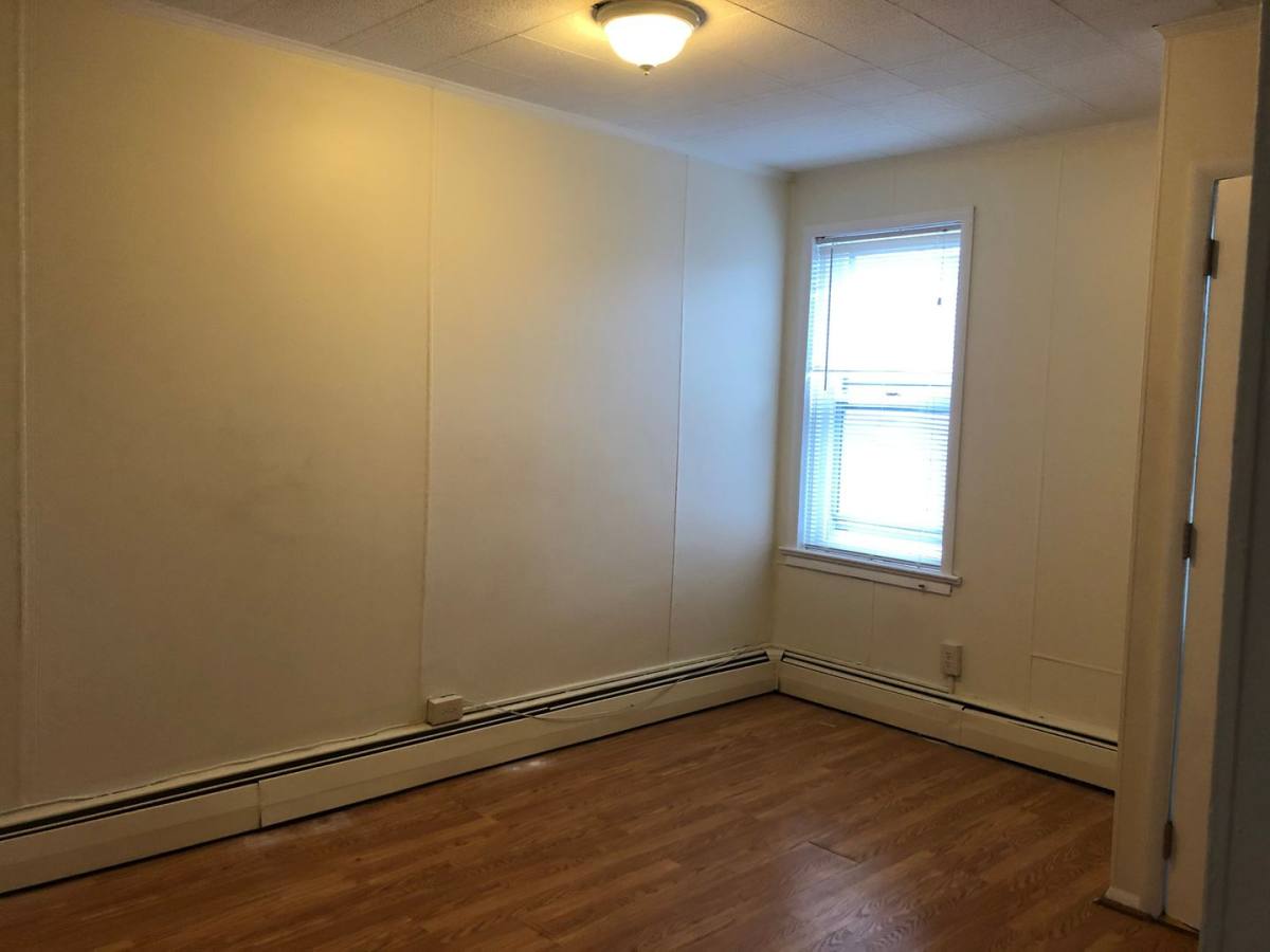House for rent at 136 Barnt Ave, Trenton, NJ 08611
