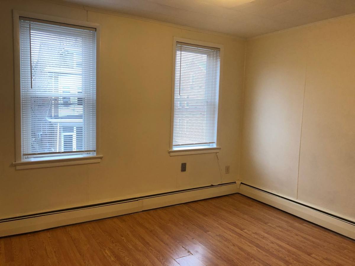 House for rent at 136 Barnt Ave, Trenton, NJ 08611