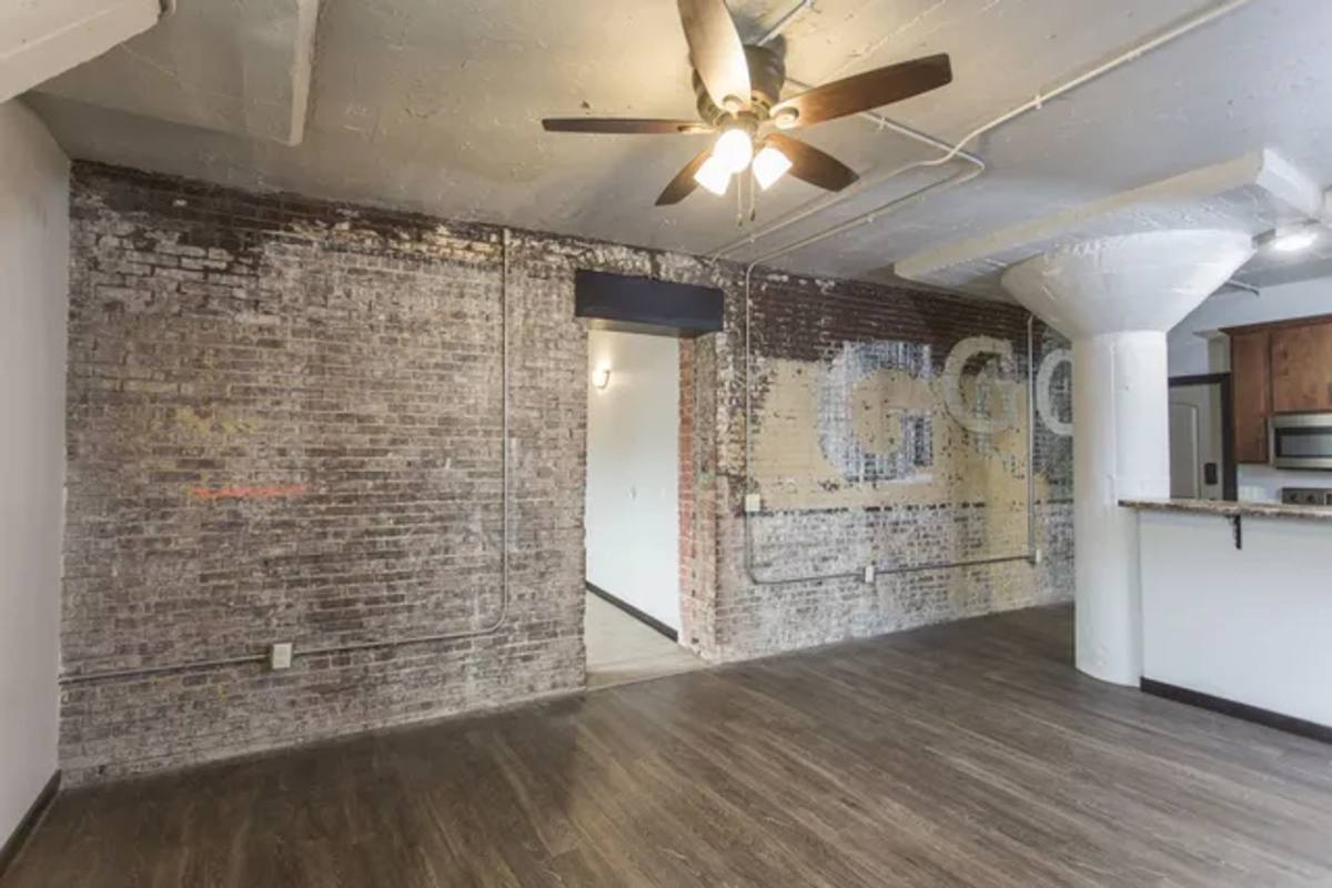 Apartment for rent at 301 Wesley Parkway, Sioux City, IA 51103
