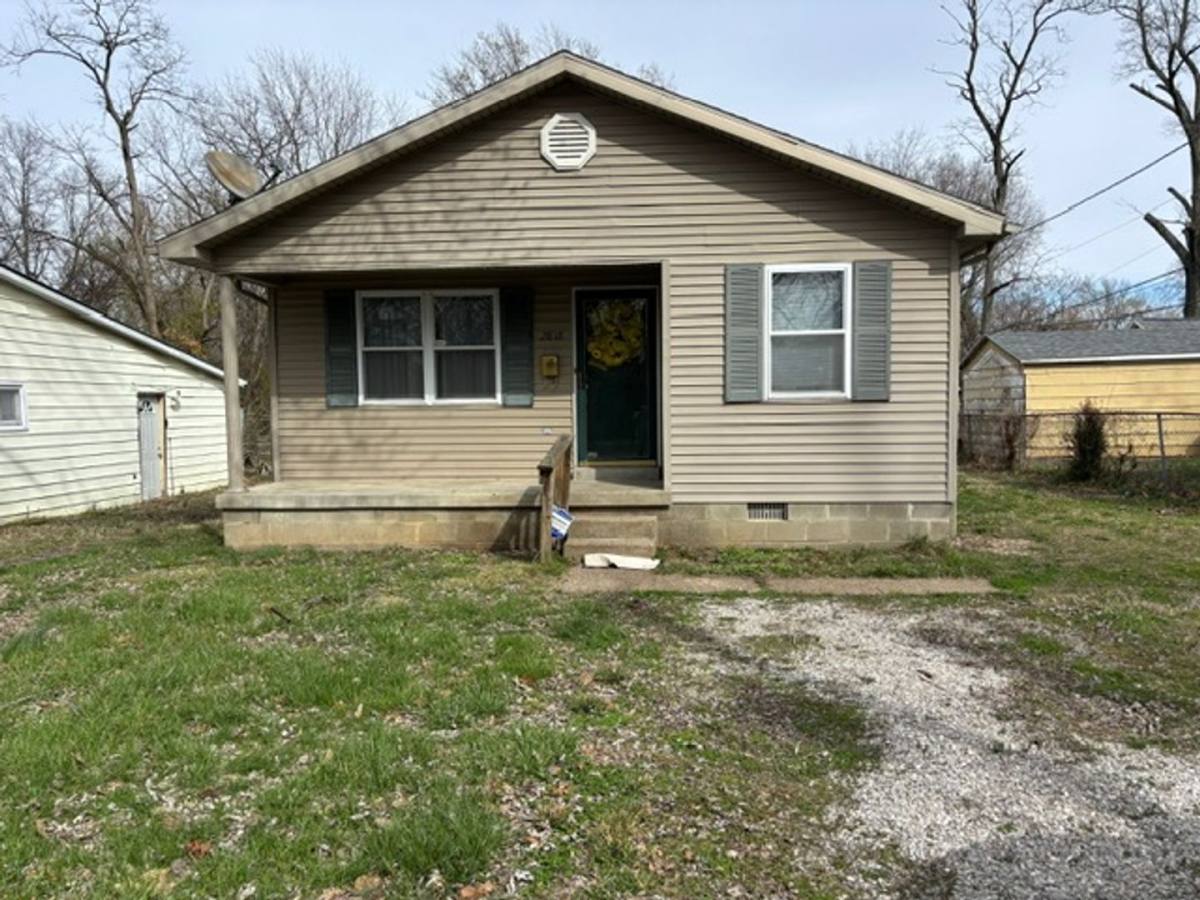 House for rent at 2818 S Villa Dr, Evansville, IN 47714