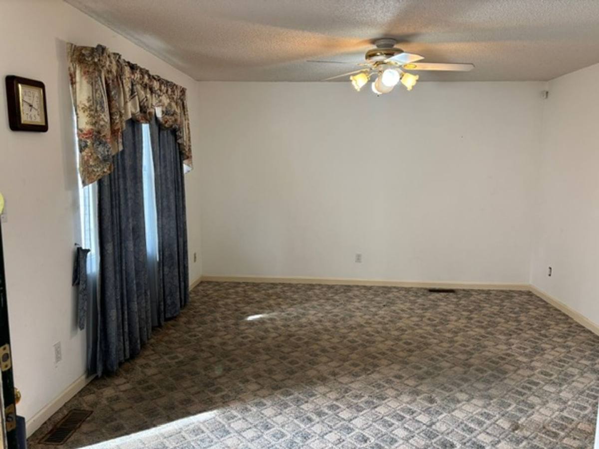 House for rent at 2818 S Villa Dr, Evansville, IN 47714