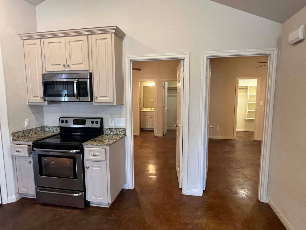 Apartment for rent at 2308 S 3rd St, Waco, TX 76706