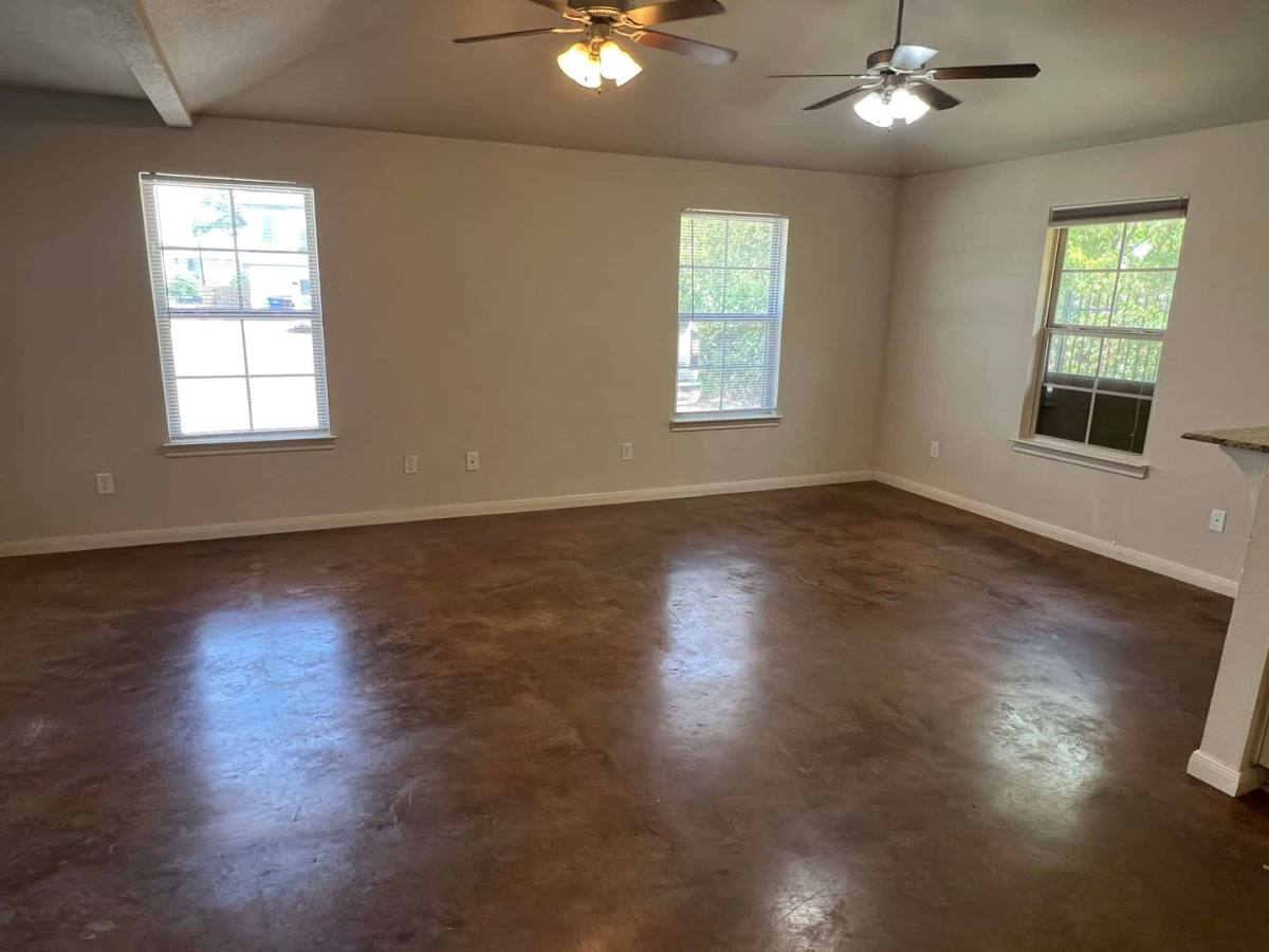Apartment for rent at 2308 S 3rd St, Waco, TX 76706