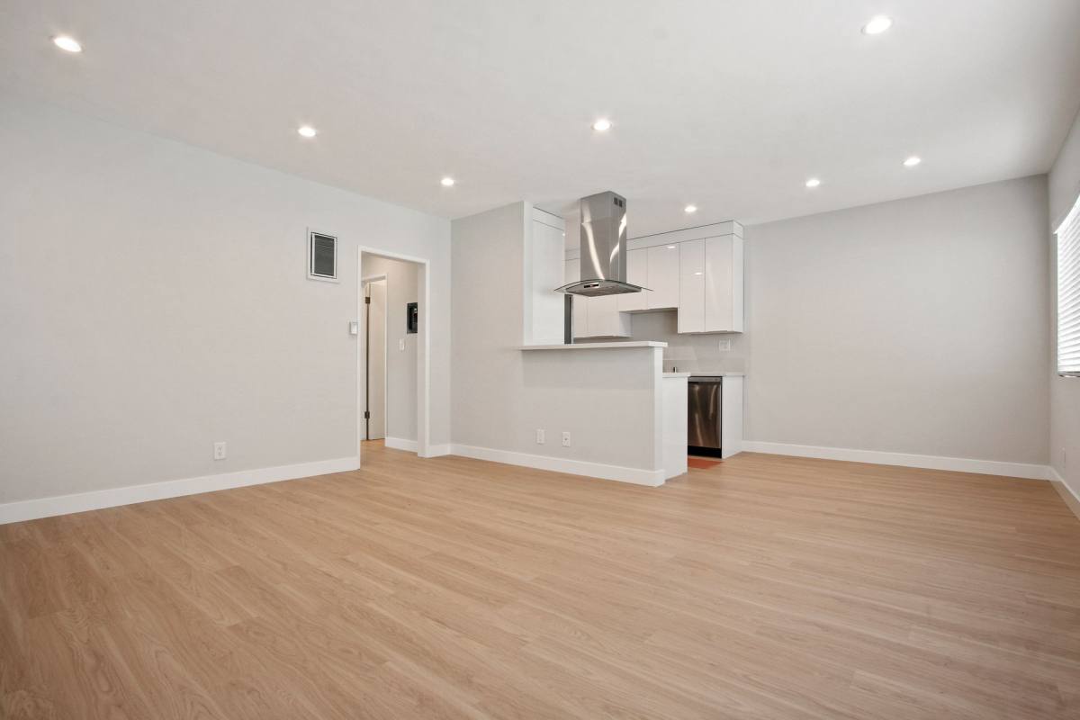 Apartment for rent at 1451 Franklin St, Santa Monica, CA 90404