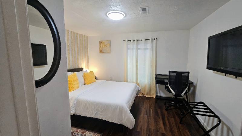 Apartment for rent at 222 Walnut St NW #B2, Atlanta, GA 30314