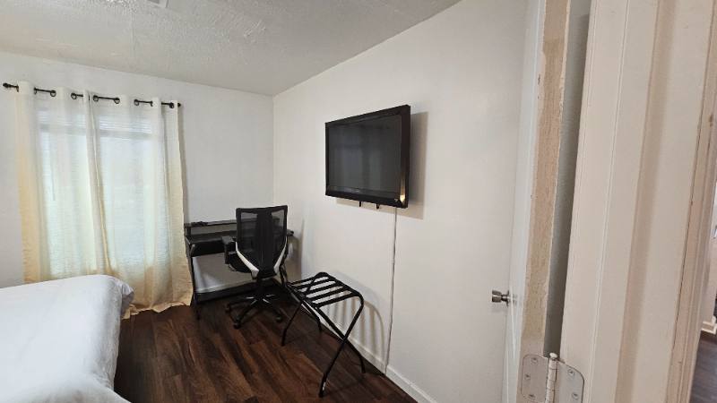 Apartment for rent at 222 Walnut St NW #B2, Atlanta, GA 30314